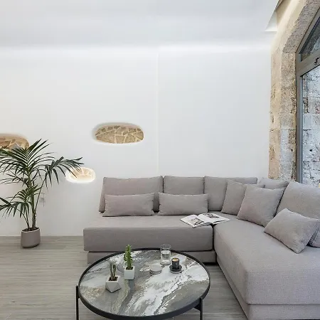 Apartman Malmáki, A Street View Hriszí Aktí Haniá