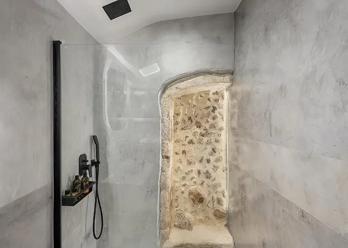 Malmaki, A Street View