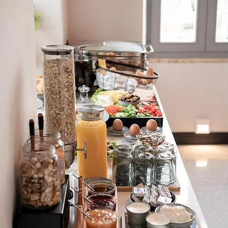 Malmáki, A Street View *